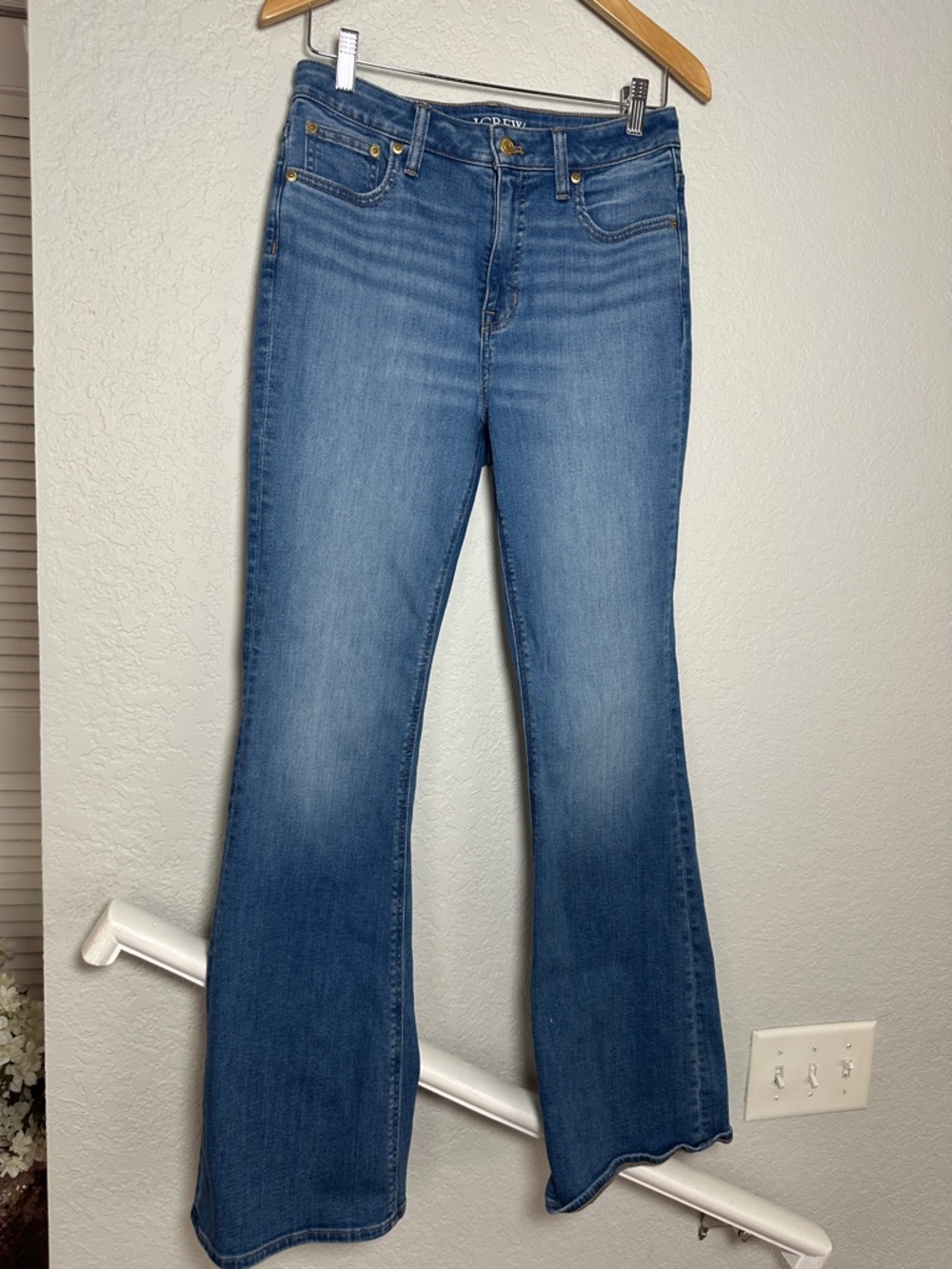 J.Crew Skinny Flare Jeans Timeless Chic Classic Minimalist Preppy Size 28 BW150 - Picture 2 of 10